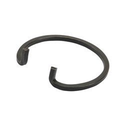 R129680 John Deere Pierścień zabezpieczający,