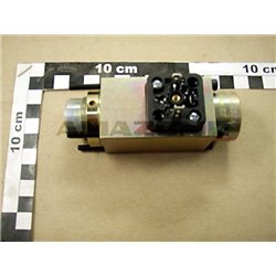 Amazone Y100132439 Cewka rozdzielacza hydraulicznego