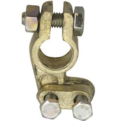 Klema akumulatora plus (+)